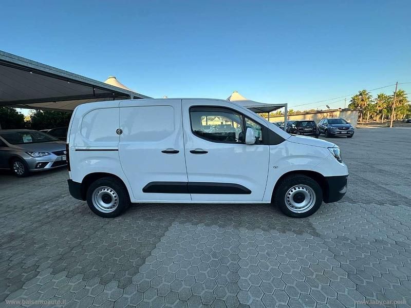 Usata Opel Combo S 102 CV (75 kW) 2019 Bianco Monovolume