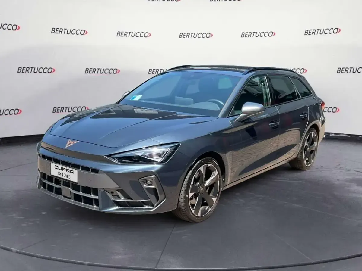Usata Cupra Leon 150 CV (110 kW) 2025 Grigio Station wagon