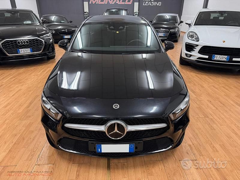 Usata Mercedes A180 116 CV (85 kW) 2021 Nero Berlina