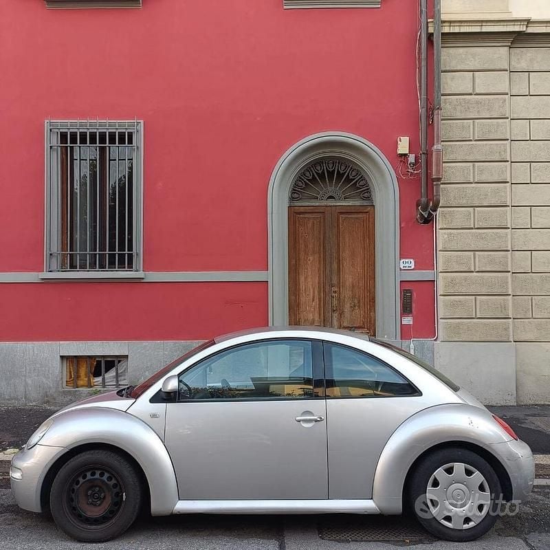 Usata 2000 VW Beetle Tre volumi | 1200 € (Ottimo prezzo) - Immagine 1/4