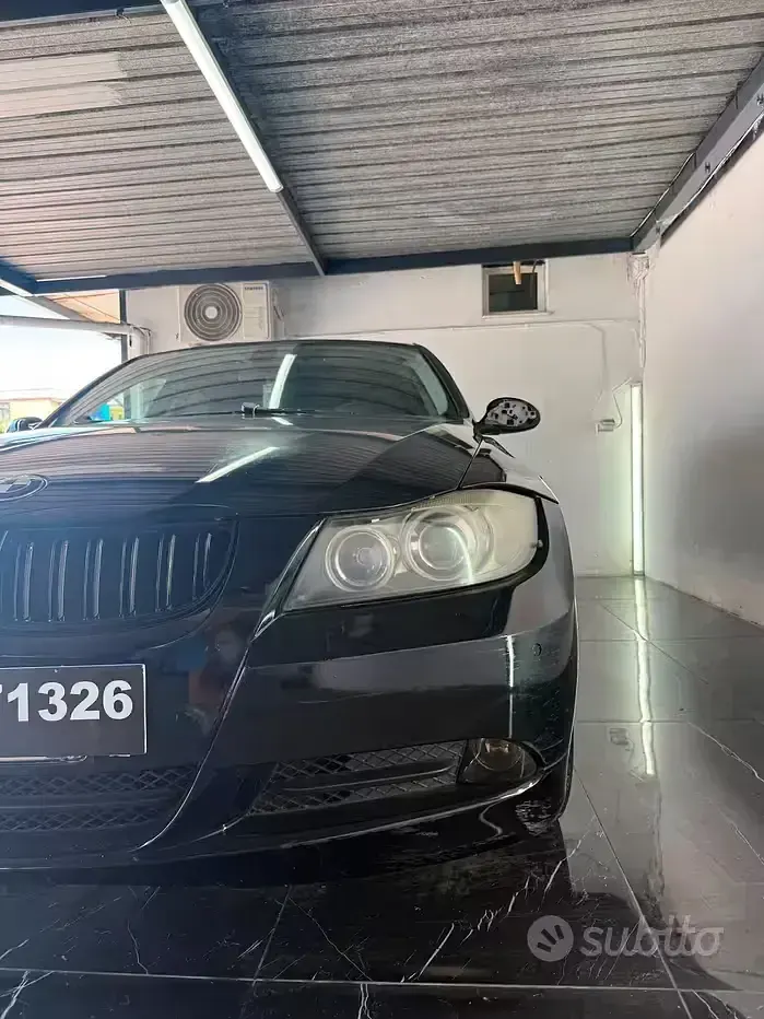 Usata BMW 318 M Sport 122 CV (89 kW) 2007 Nero Station wagon