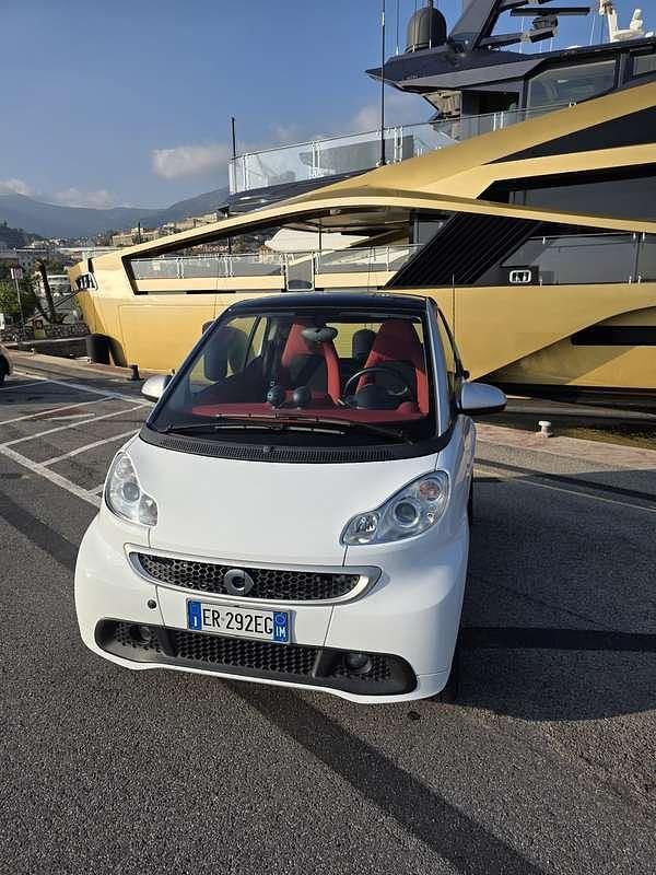 Usata 2013 Smart ForTwo Coupé Passion Due volumi | 8500 € (Molto cara) - Immagine 1/4