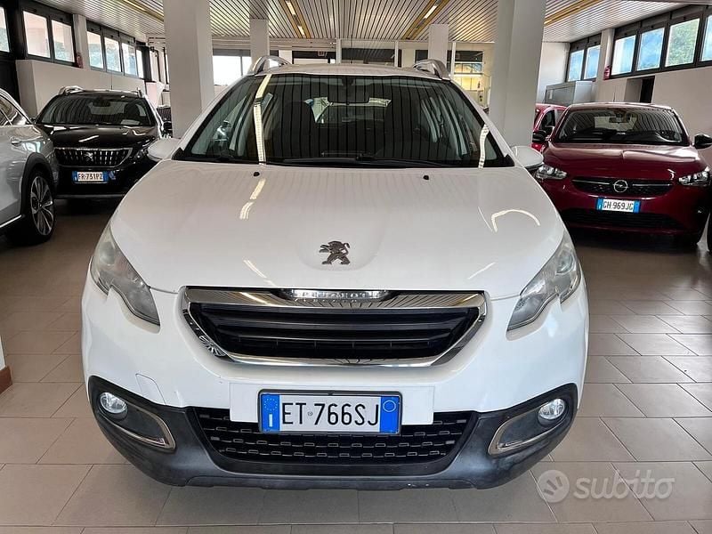 Usata Peugeot 2008 Active 92 CV (67 kW) 2014 Bianco SUV