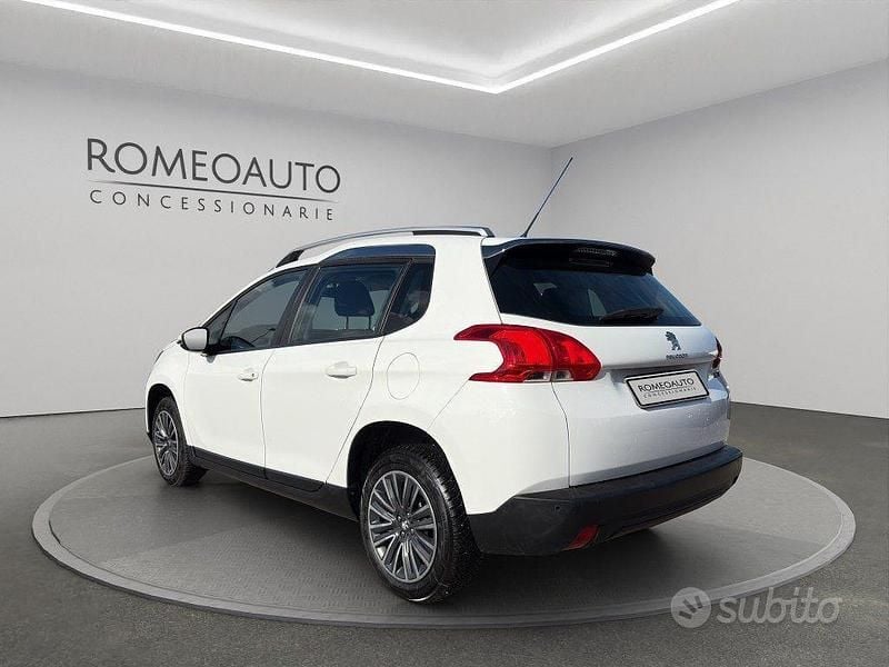 Usata Peugeot 2008 Allure 82 CV (60 kW) 2014 Bianco pastello SUV