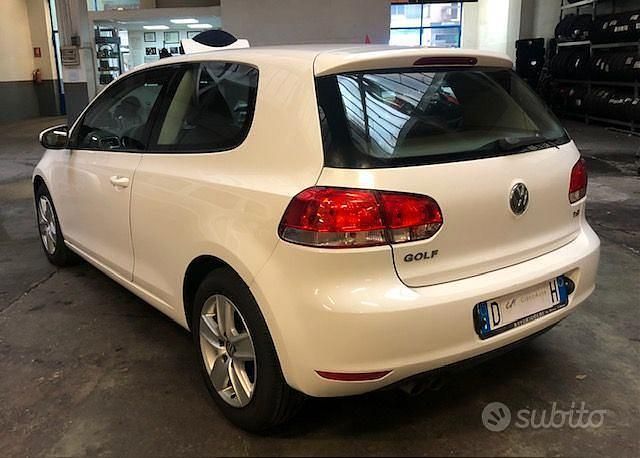 Usata VW Golf VI Comfortline 122 CV (89 kW) 2009 Bianco Utilitaria