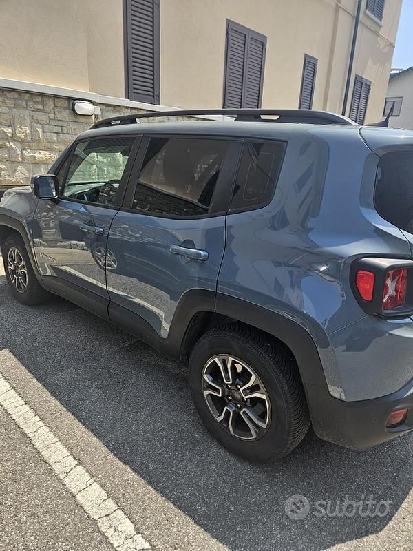 Usata Jeep Renegade Limited 140 CV (102 kW) 2019 Blu/azzurro SUV