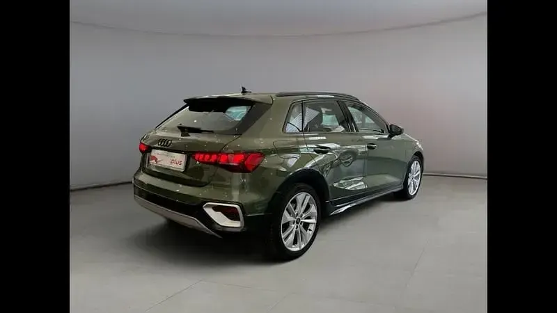 Usata Audi A3 Comfort 150 CV (110 kW) 2024 Verde Berlina