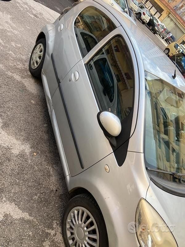 Second-hand Citroën C1 55 CP (40 kW) 2005 Gri Hatchback