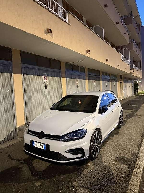 Usata VW Golf VII R-line 150 CV (110 kW) 2017 Berlina