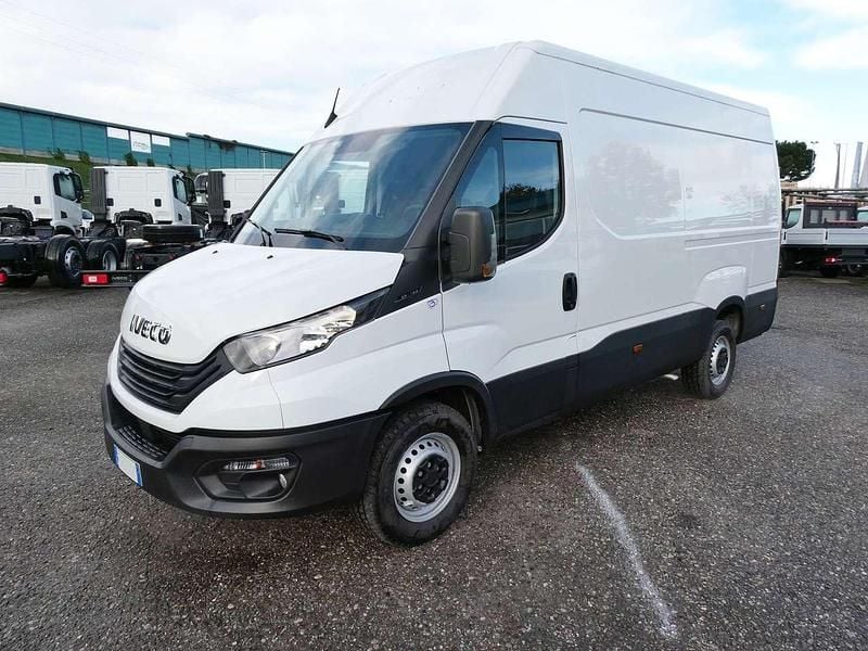Usata Iveco Daily 160 CV (117 kW) 2024 Bianco Furgone