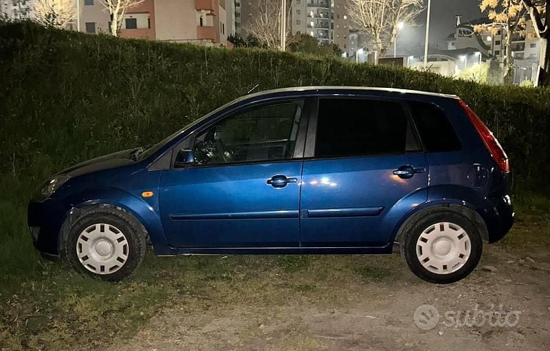 Usata Ford Fiesta 68 CV (50 kW) 2007 Utilitaria