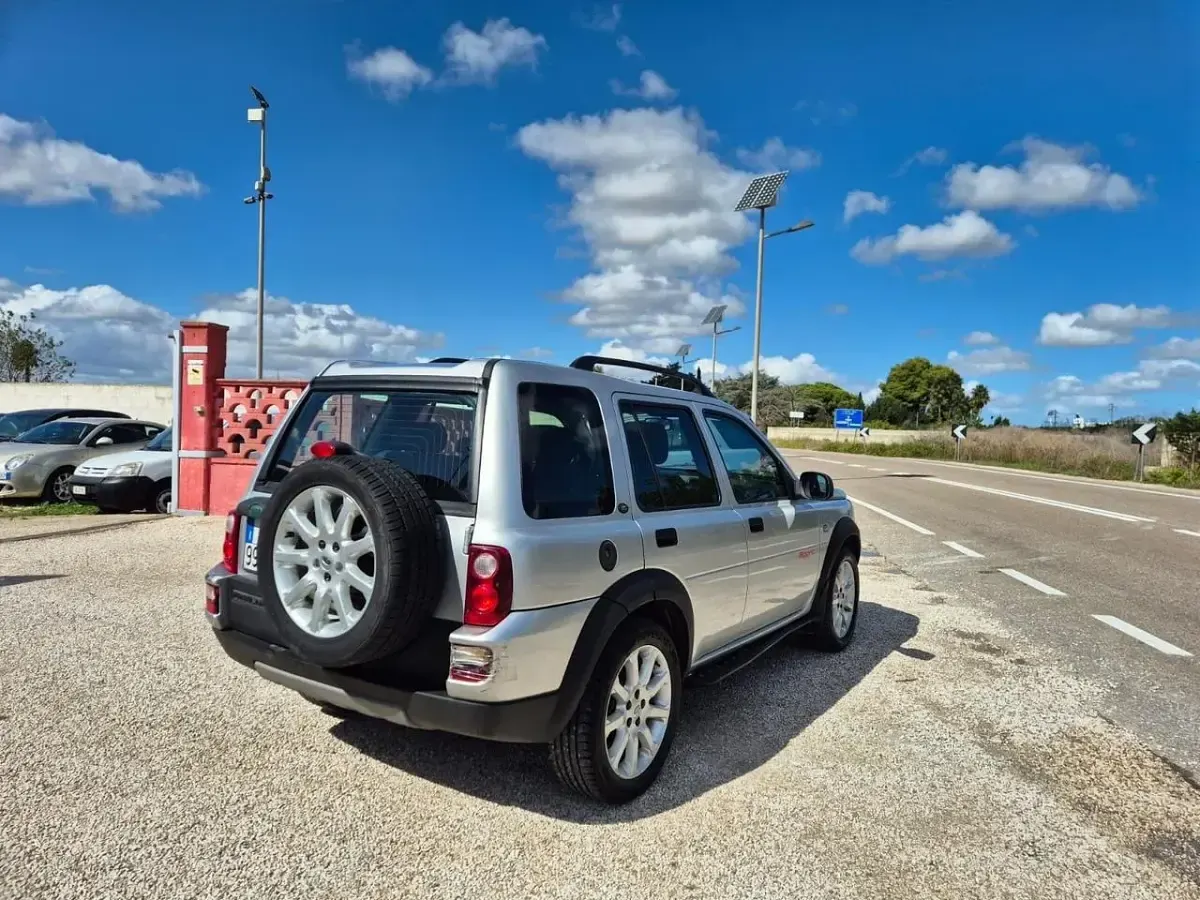 Usata Land Rover Freelander S 111 CV (81 kW) 2005 Argento SUV