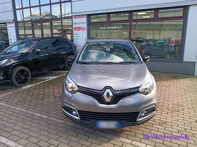 Usata Renault Captur 90 CV (66 kW) 2015 Grigio SUV
