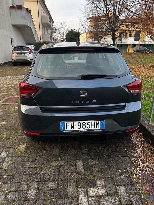 Usata Seat Ibiza 80 CV (58 kW) 2019 Grigio Utilitaria