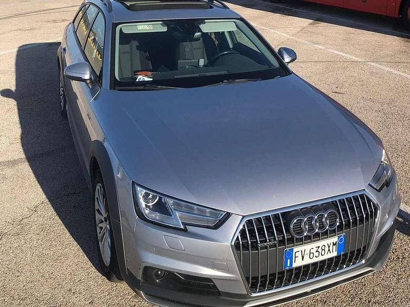 Usata Audi A4 Allroad Comfort 163 CV (119 kW) 2018 Argento Station wagon