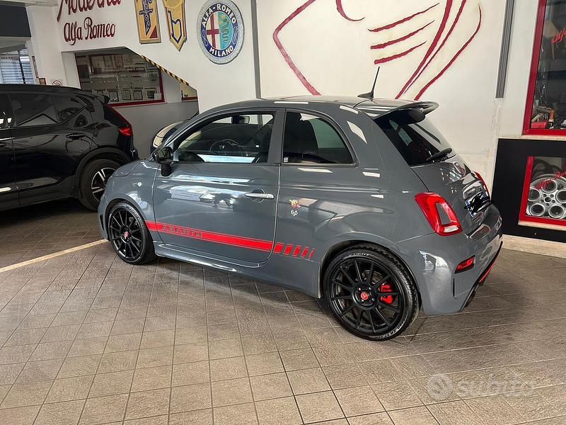 Usata Abarth 695 200 CV (147 kW) 2017 Grigio Utilitaria