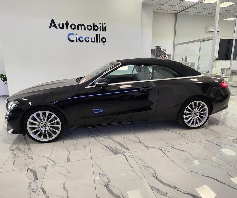 Usata Mercedes E220 Premium Plus 194 CV (142 kW) 2019 Nero Cabrio