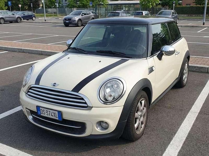 Usata Mini ONE 95 CV (69 kW) 2009 Beige Utilitaria
