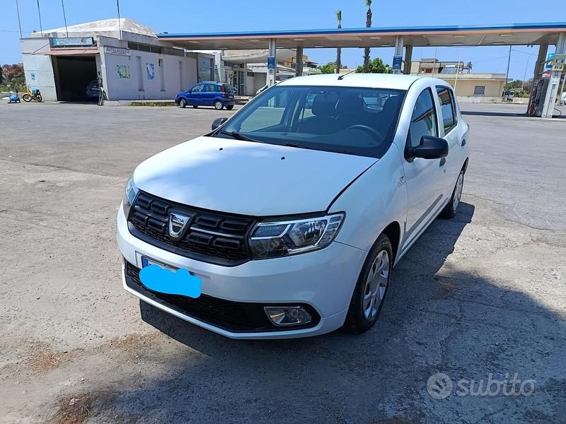 Usata Dacia Sandero 75 CV (55 kW) 2017 Bianco Utilitaria