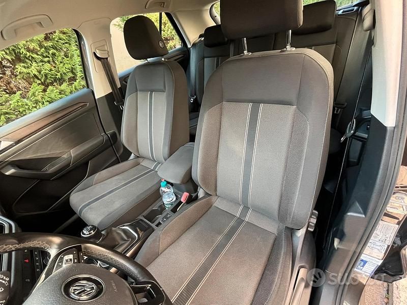 Usata VW T-Roc 116 CV (85 kW) 2019 Marrone SUV
