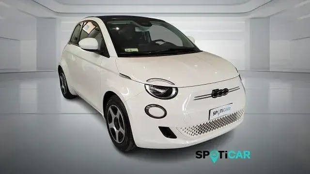 Usata Fiat 500e Passion 42 kW (58 CV) 2021 Bianco Cabrio