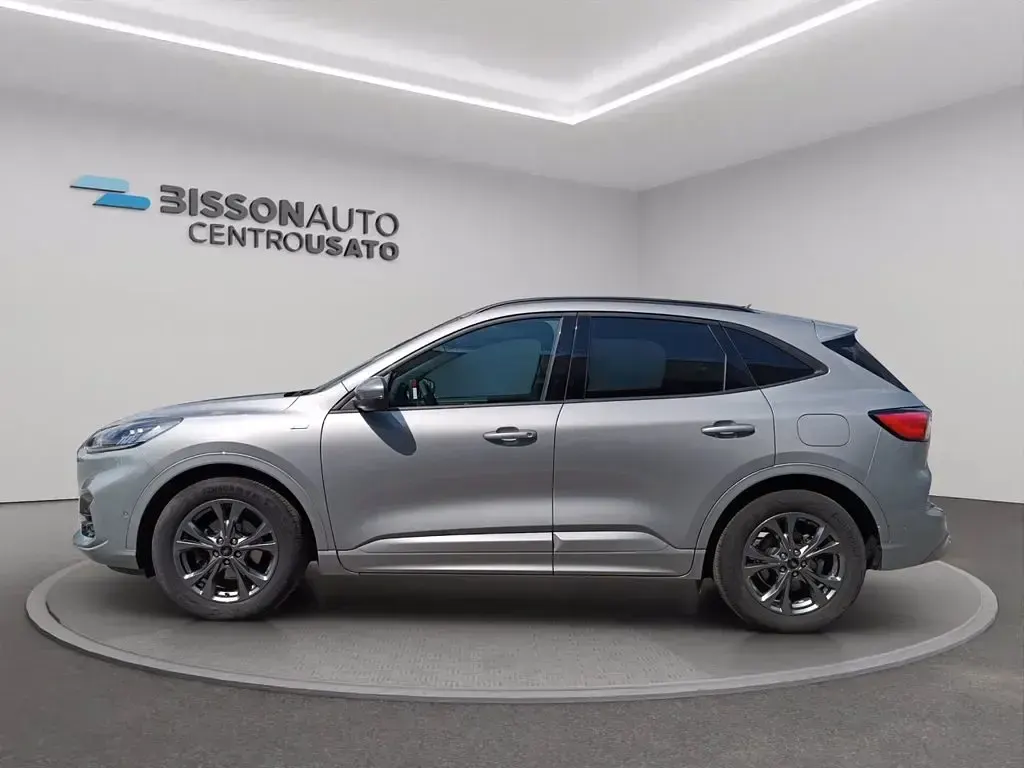 Usata Ford Kuga ST-Line 120 CV (88 kW) 2022 Argento SUV
