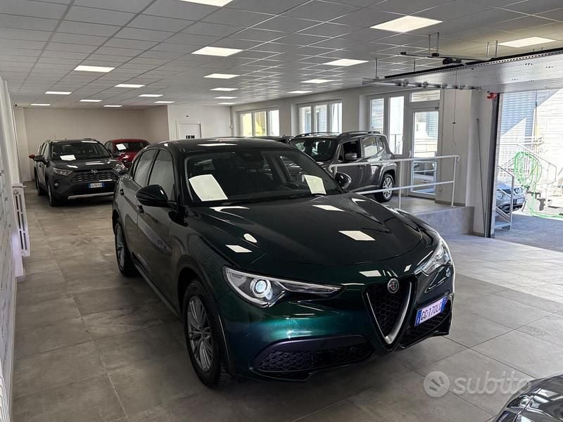 Usata Alfa Romeo Stelvio Business 190 CV (139 kW) 2021 Verde SUV