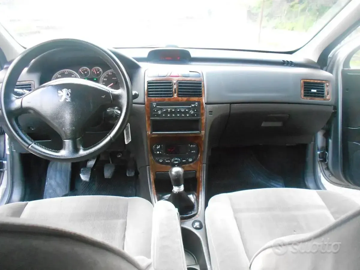 Usata Peugeot 307 107 CV (78 kW) 2004 Grigio Berlina