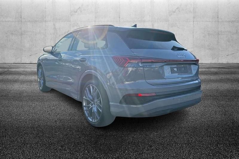 Usata Audi Q4 e-tron Advanced 69 kW (95 CV) 2022 Grigio SUV