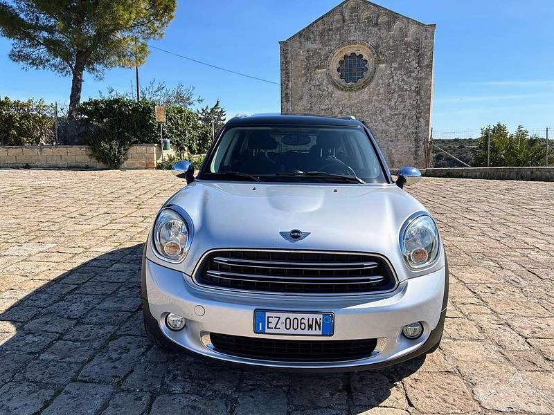 Usata Mini Cooper D Countryman Business 111 CV (81 kW) 2015 Argento SUV