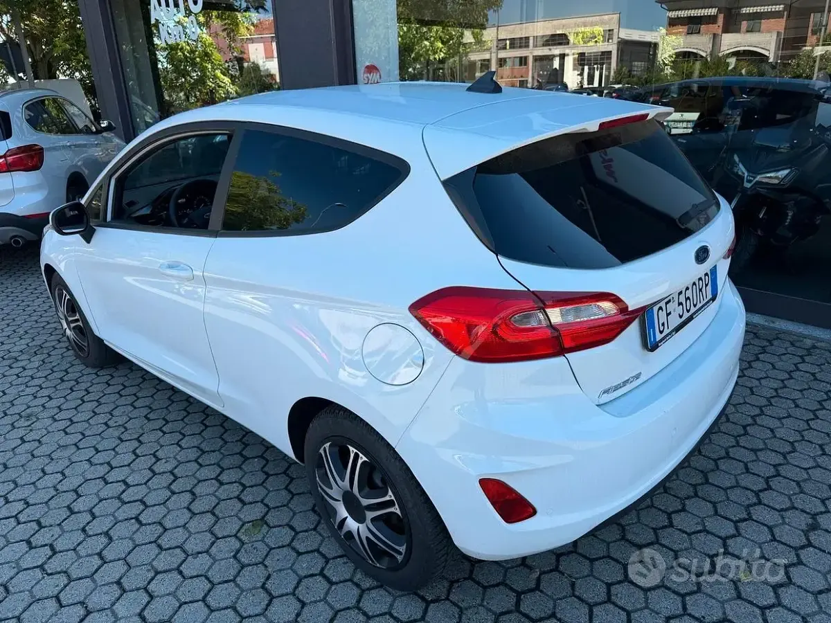 Usata Ford Fiesta Trend 75 CV (55 kW) 2021 Bianco Utilitaria