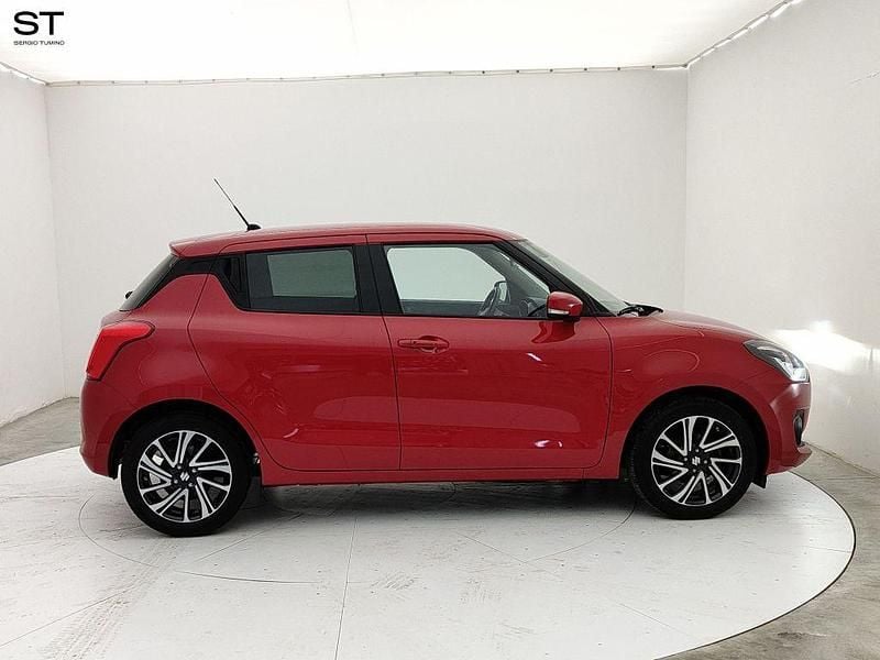 Usata Suzuki Swift 82 CV (60 kW) 2023 Rosso Utilitaria