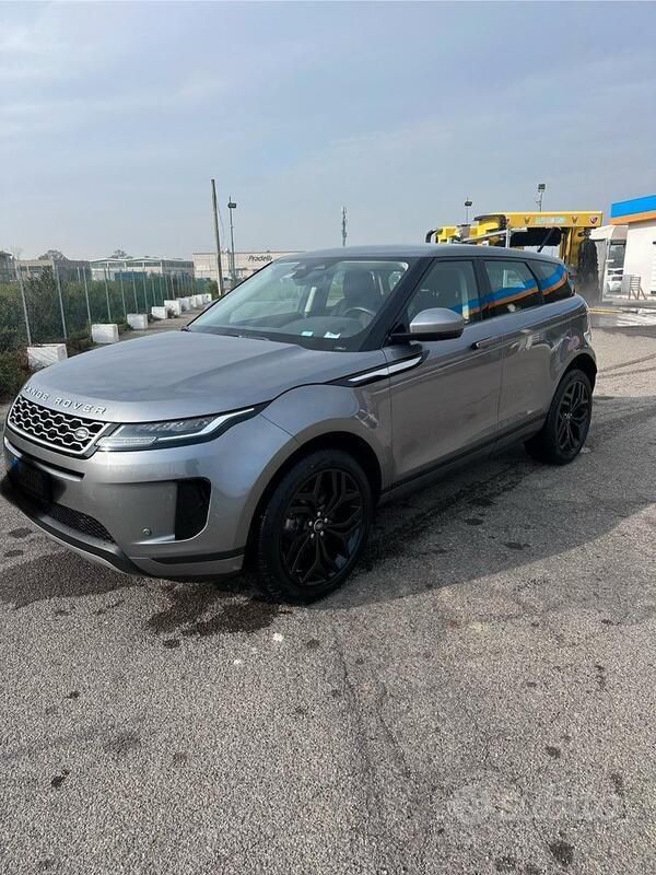Usata 2021 Land Rover Range Rover evoque SUV | 33.000 € (Cara) - Immagine 1/4