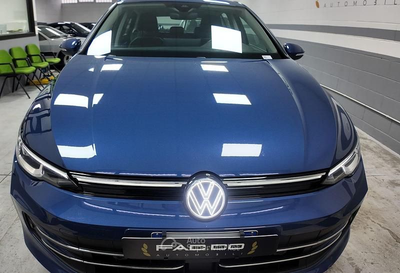 Usata VW Golf VIII 150 CV (110 kW) 2025 Blu Berlina