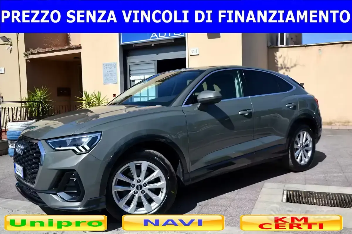 Usata Audi Q3 Sportback Ambiente 150 CV (110 kW) 2022 Grigio SUV