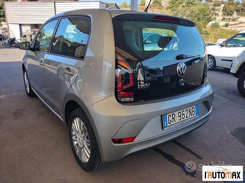 Usata VW up! Move 65 CV (47 kW) 2023 Grigio Utilitaria