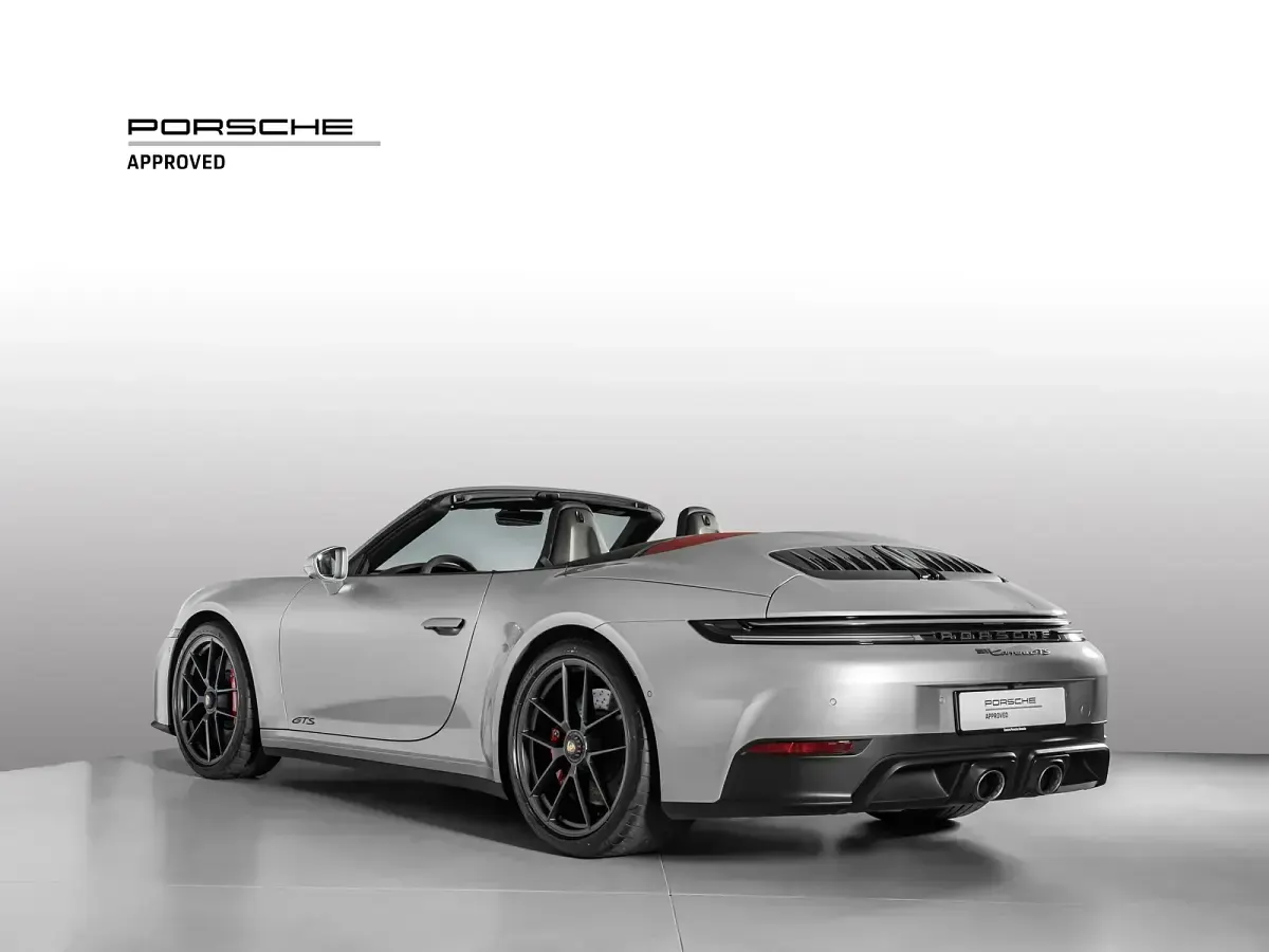 Usata Porsche 911 Carrera GTS 541 CV (397 kW) 2025 U2 argento gt metallizzato Cabrio