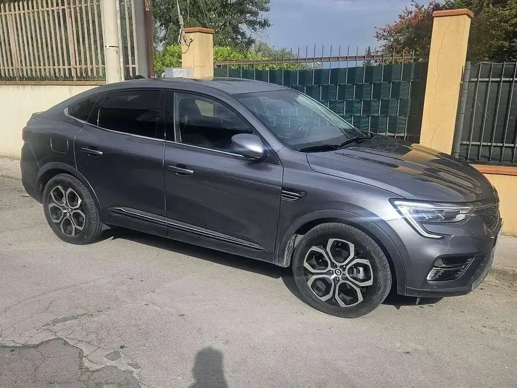 Usata Renault Arkana Intens 94 CV (69 kW) 2022 Grigio SUV