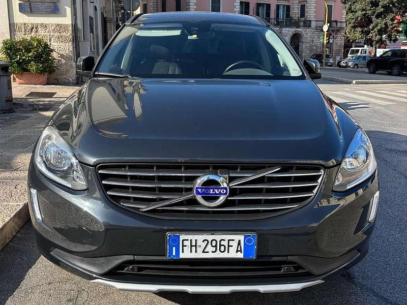 Usata Volvo XC60 Business Edition 150 CV (110 kW) 2017 Nero SUV
