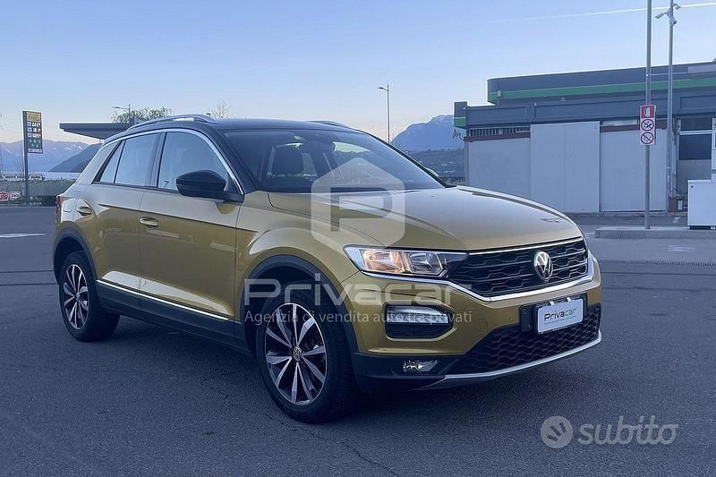Usata VW T-Roc Advance 116 CV (85 kW) 2019 Giallo SUV