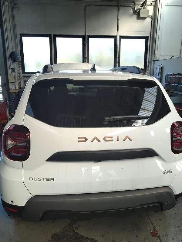 Usata Dacia Duster Extreme 150 CV (110 kW) 2024 Bianco SUV