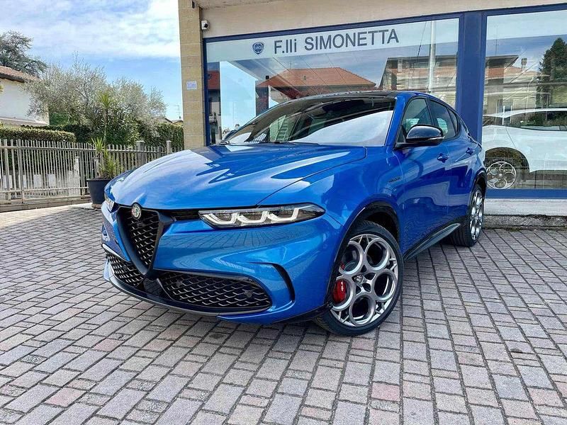 Blu Nuova 2025 Alfa Romeo Tonale Veloce SUV | 37.950 € (Cara) - Immagine 1/4