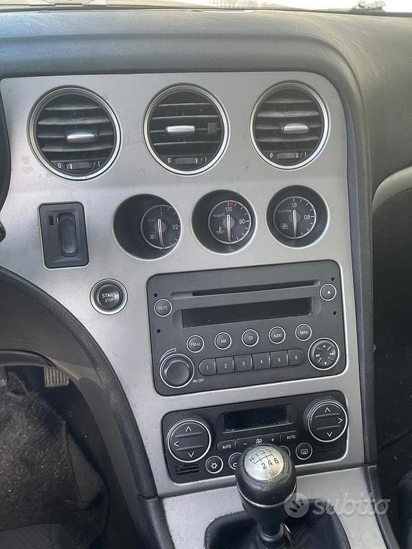 Usata Alfa Romeo 159 Distinctive 120 CV (88 kW) 2008 Grigio Station wagon