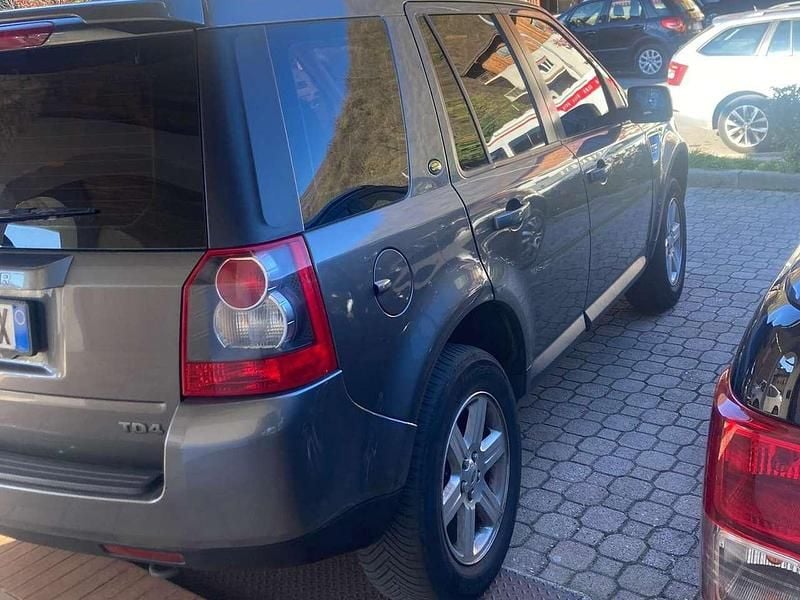 Usata Land Rover Freelander 2 HSE 160 CV (117 kW) 2010 Grigio SUV