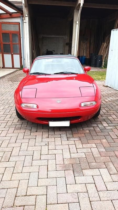 Usata Mazda MX5 130 CV (95 kW) 1996 Cabrio