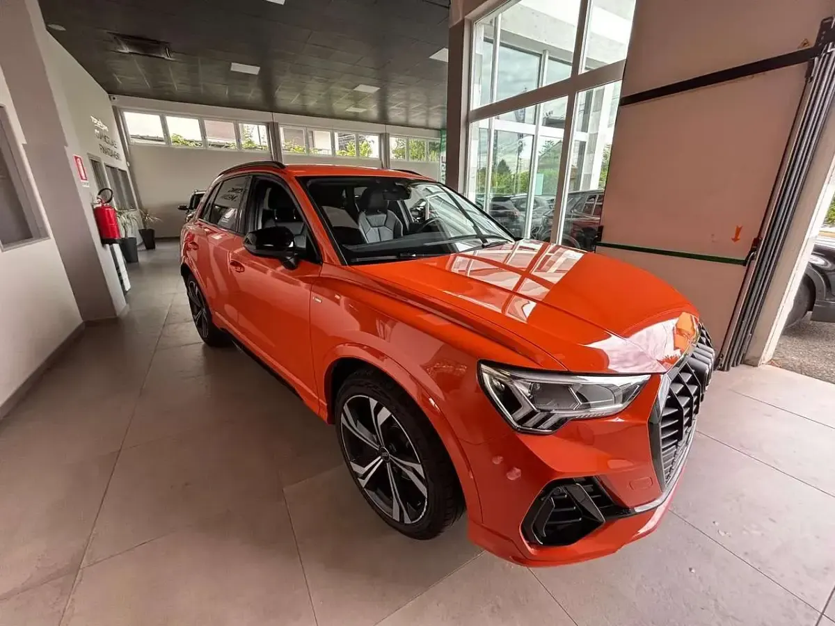 Usata Audi Q3 S-Line 150 CV (110 kW) 2023 Arancione SUV
