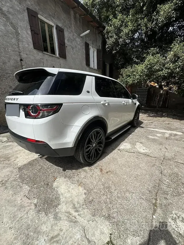 Usata Land Rover Discovery 5 150 CV (110 kW) 2017 Bianco SUV