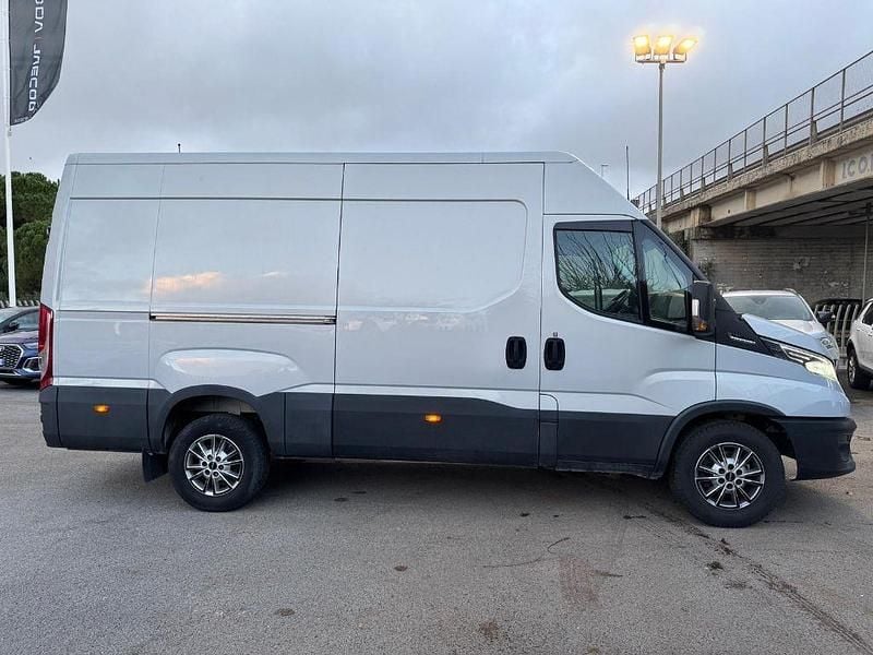 Usata Iveco Daily 2022 Grigio Cabrio