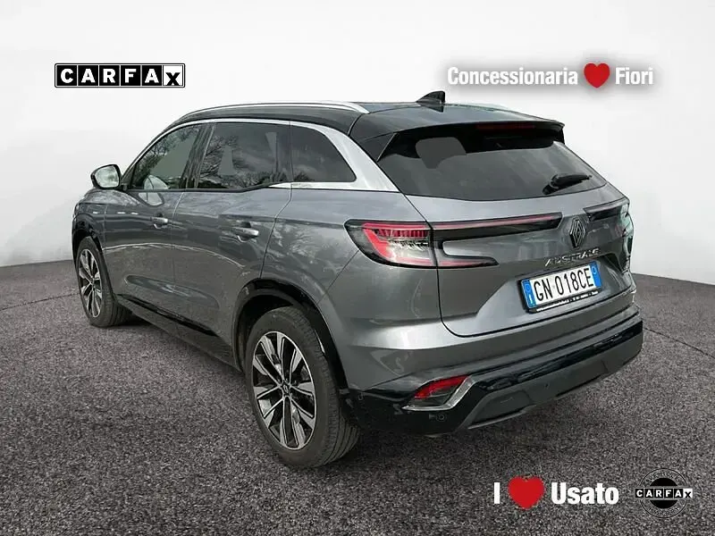 Usata Renault Austral Techno 199 CV (146 kW) 2023 Grigio SUV