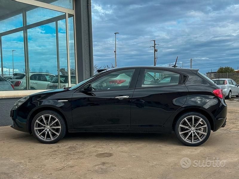 Usata Alfa Romeo Giulietta 120 CV (88 kW) 2016 Nero Berlina